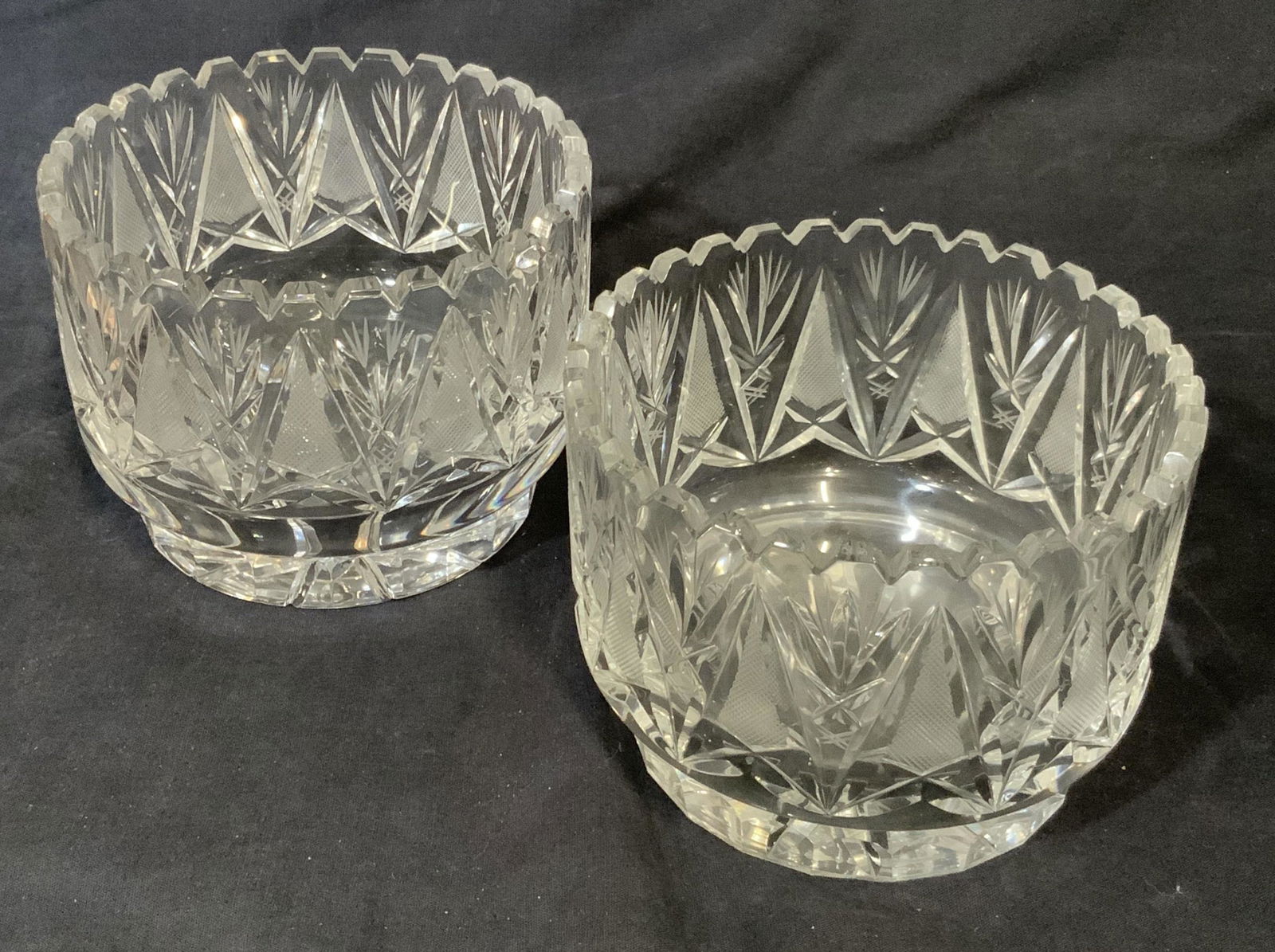 Lot 2 Vintage Cut Crystal Bowls (1 of 8)
