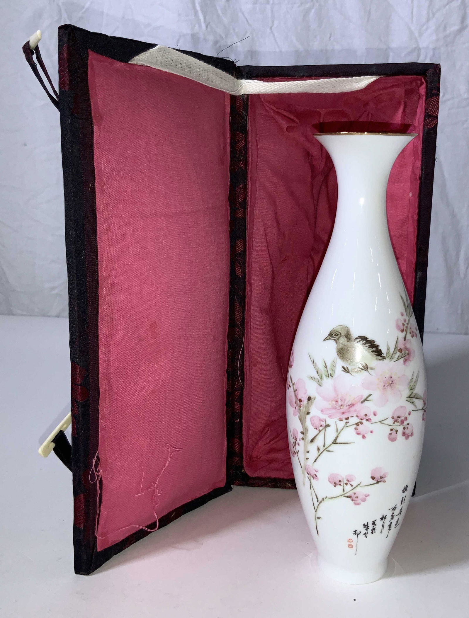 Signed Hand painted Glass Asian Vessel, Org Box (1 of 10)