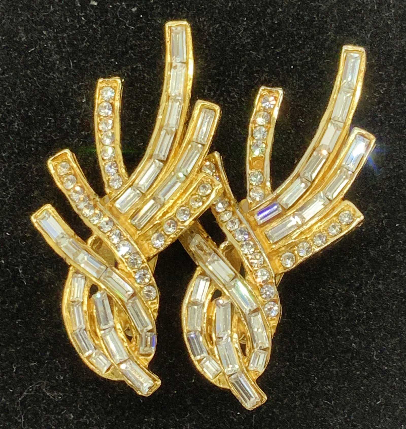 ROBERT ROSE Baguette Crystal Clip on Earrings (1 of 5)