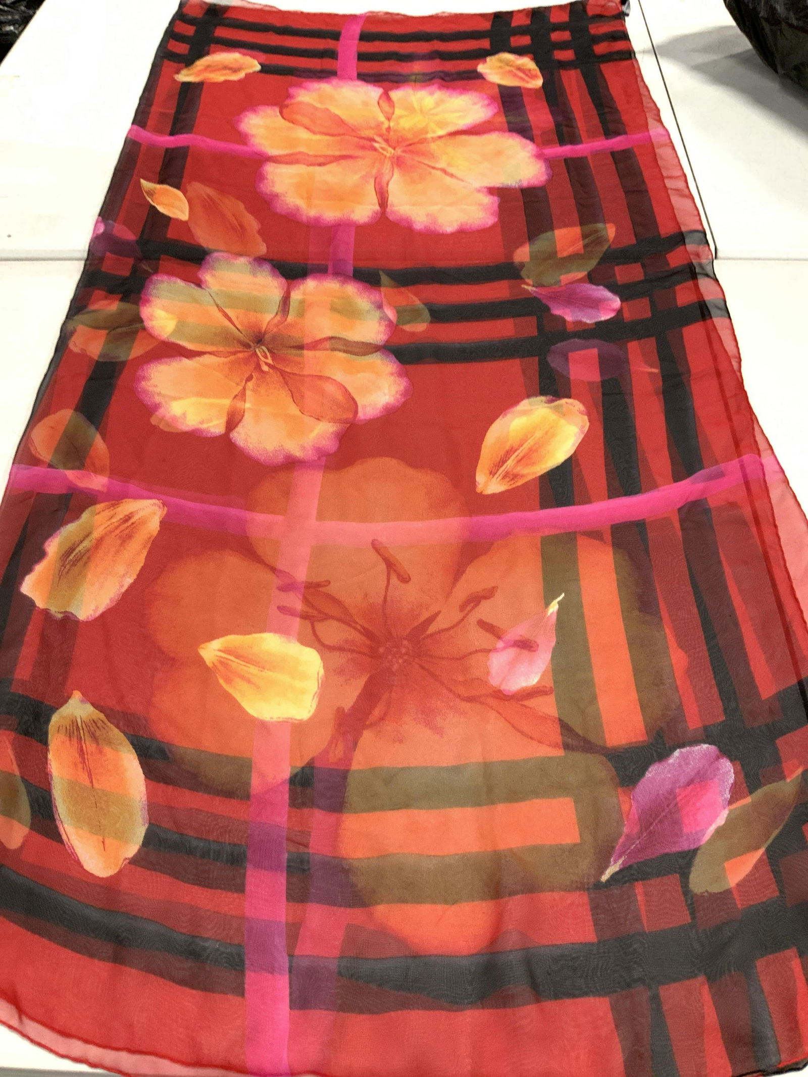 BURBERRY LONDON SILK Oversized Scarf , Italy (1 of 6)