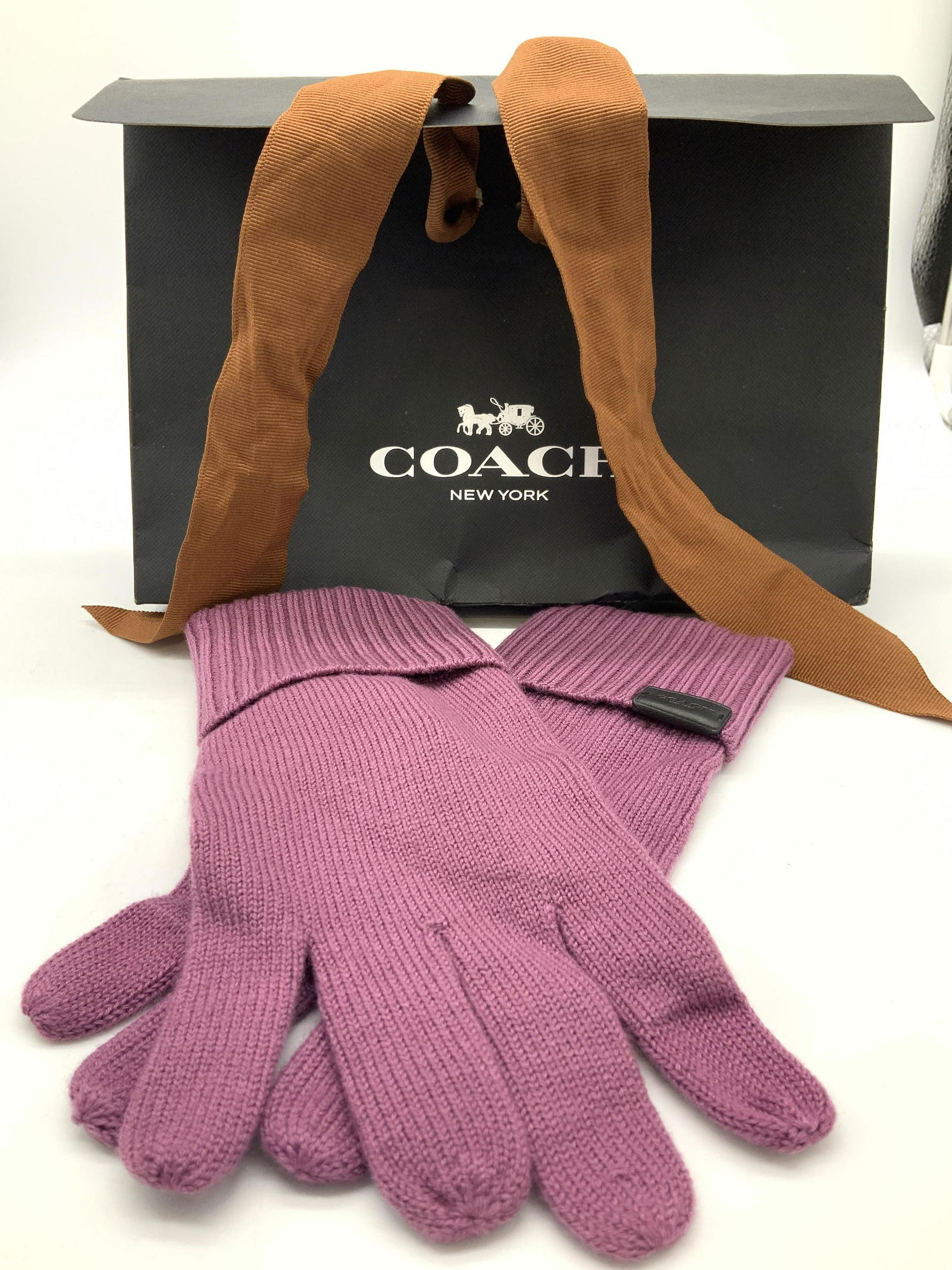 COACH New in Bag Wool Knit Gloves (1 of 4)