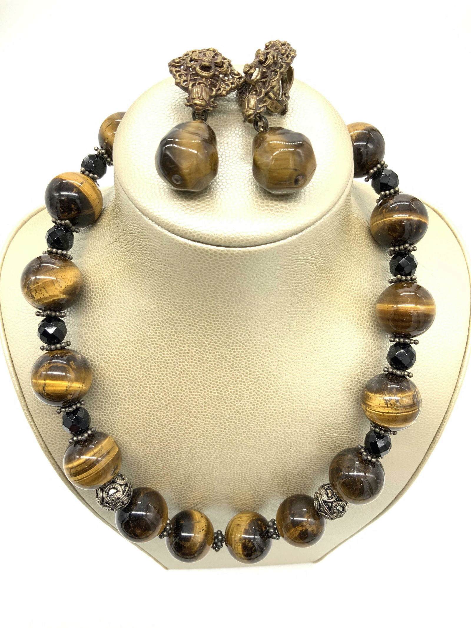 TIGER’S EYE TOGGLE CLASP COLLAR, Sterling Earrings (1 of 8)