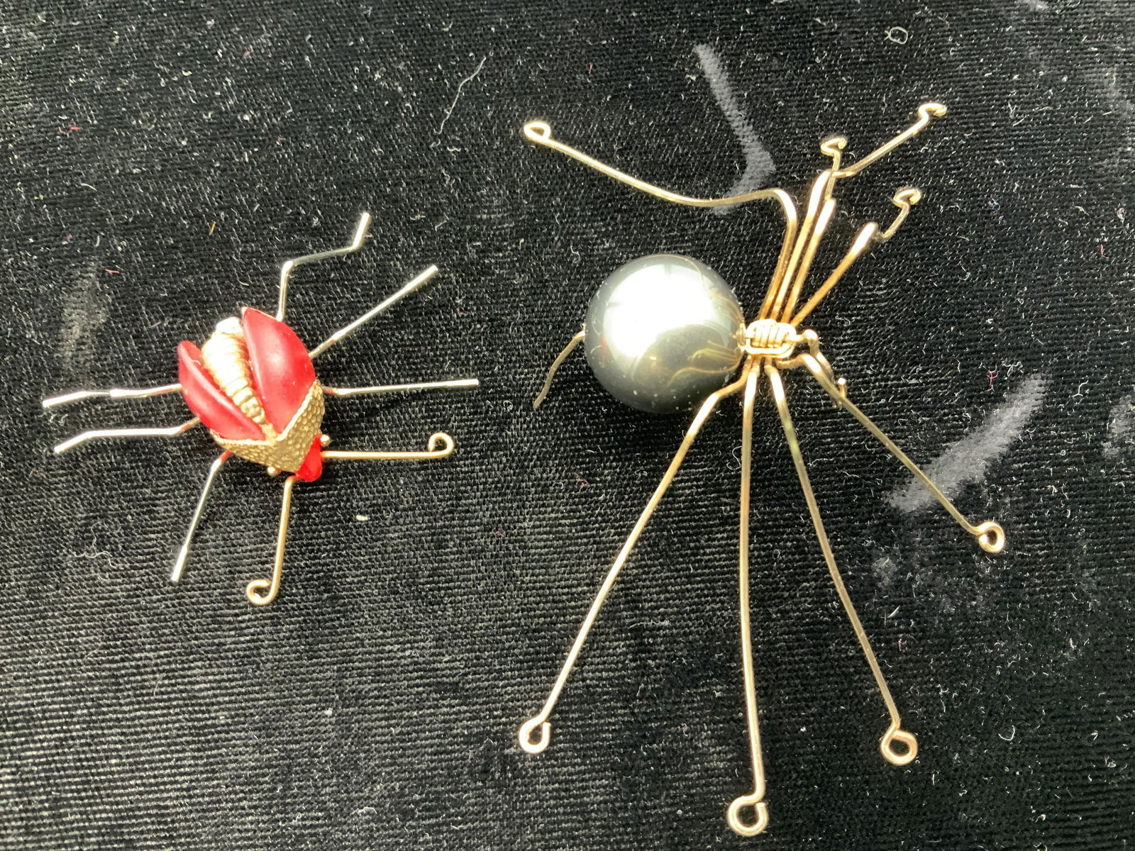 Lot 2 Artisanal Spider & Beetle Brooch/ Access (1 of 4)