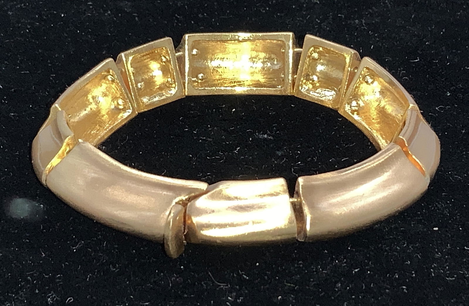 Metropolitan Museum of Art R Morris Bracelet (1 of 4)