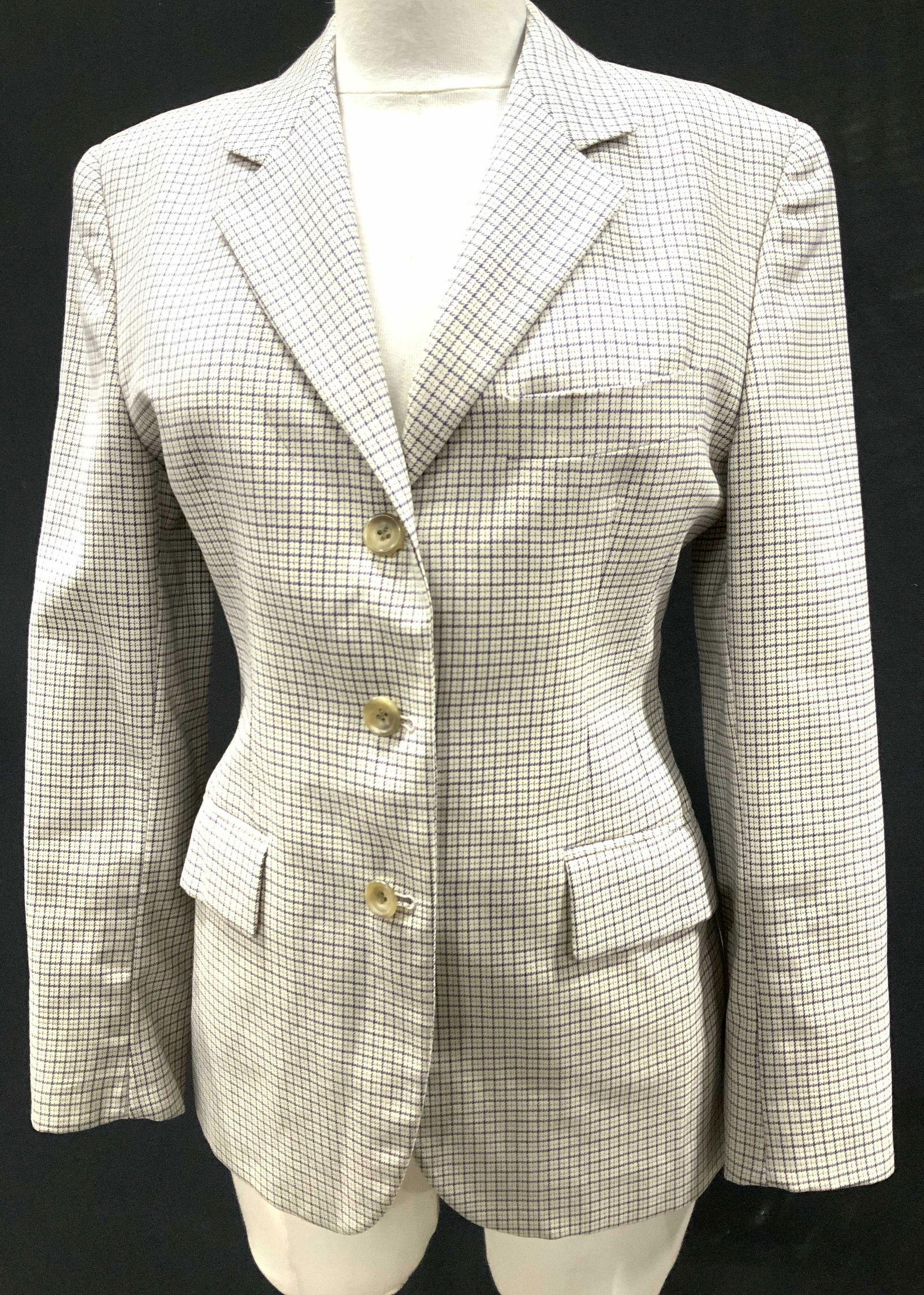 Ladies Vintage Luxury Italian Designer Blazer (1 of 7)