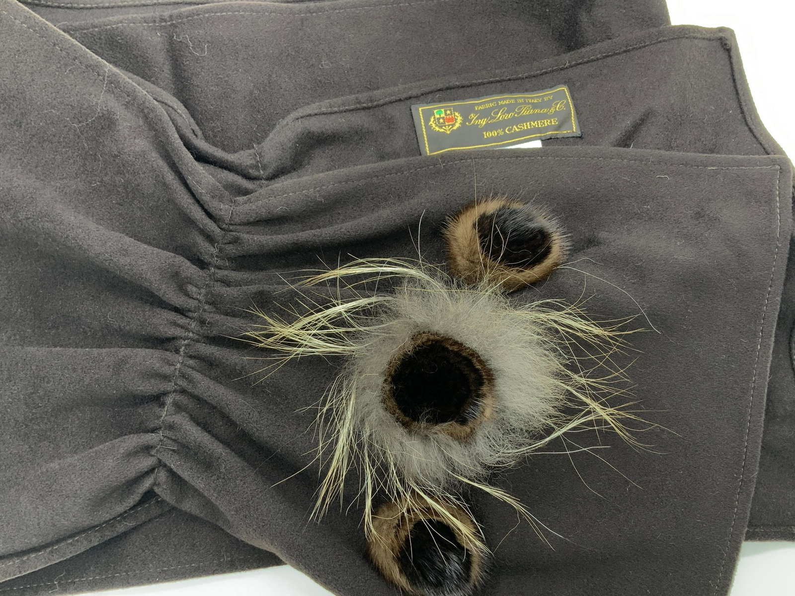 LORO PIANA Cashmere & Fur Wrap, Signed Italy (1 of 7)