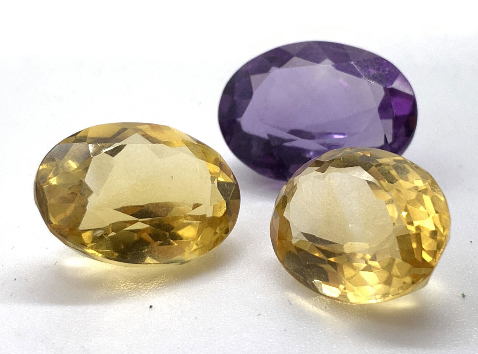 Lot 3 Unset Amethyst and Citrine with Bag (1 of 5)