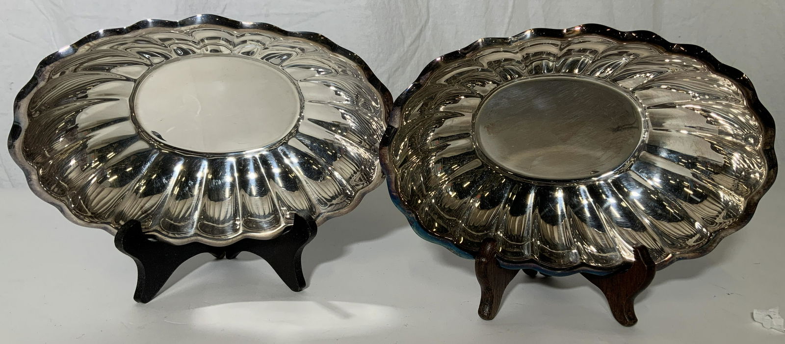 REED & BARTON Set 2 Silver Plated Oval Bowls (1 of 10)