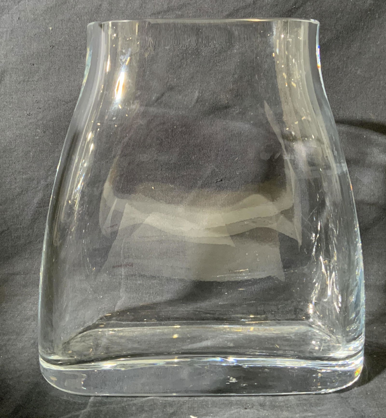 Oblong Clear Glass Vase (1 of 5)