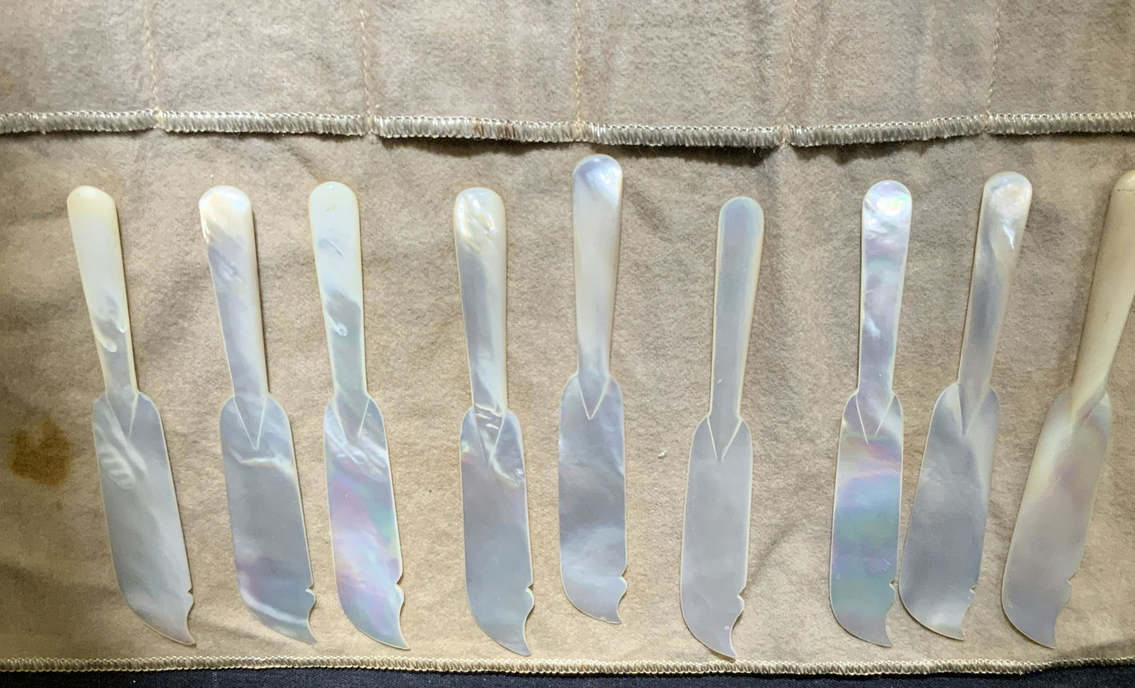 Antique Mother of Pearl Cheese Knives Set (1 of 4)