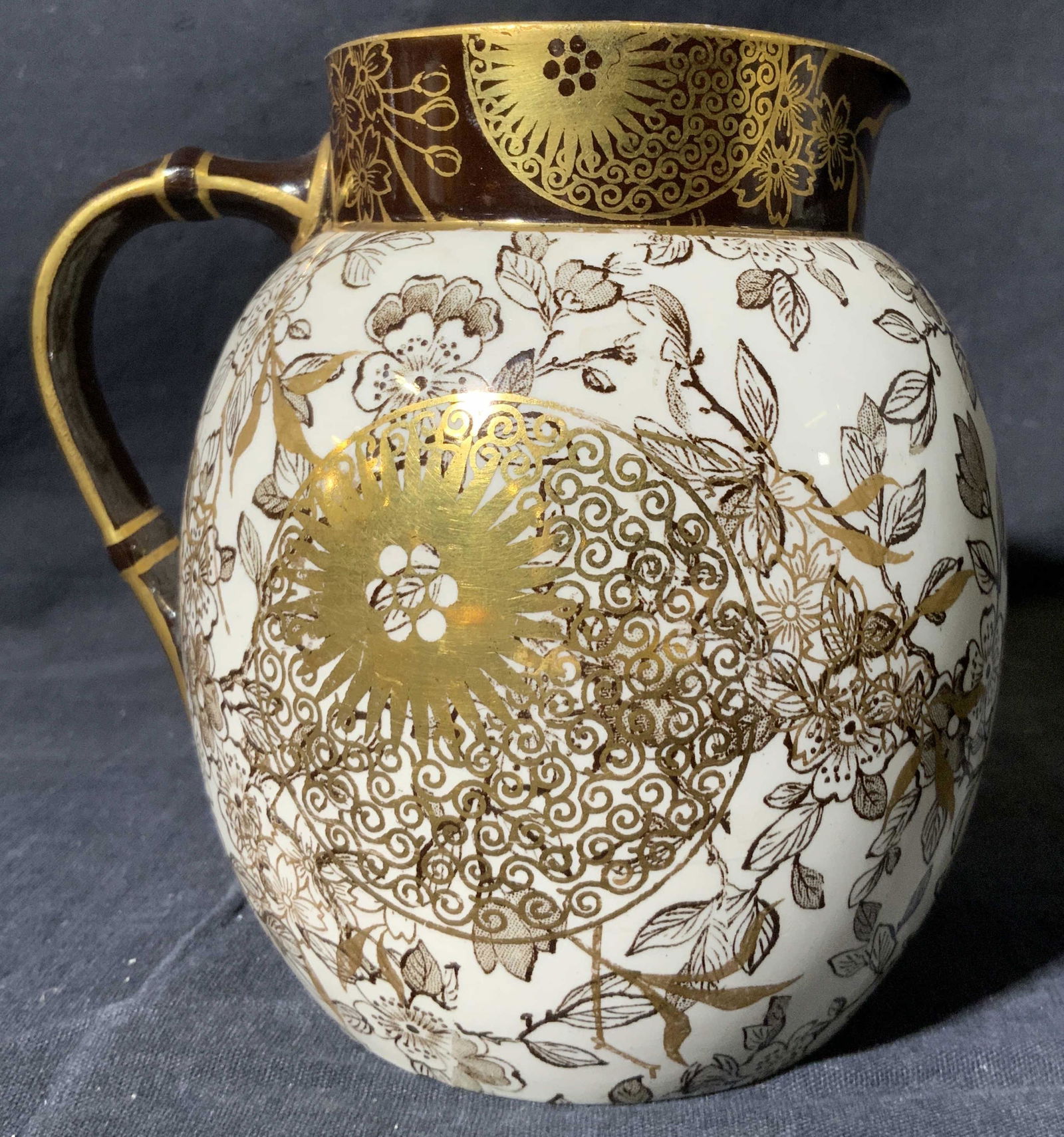 DOULTON BURSLEM Lusterware Pitcher (1 of 8)