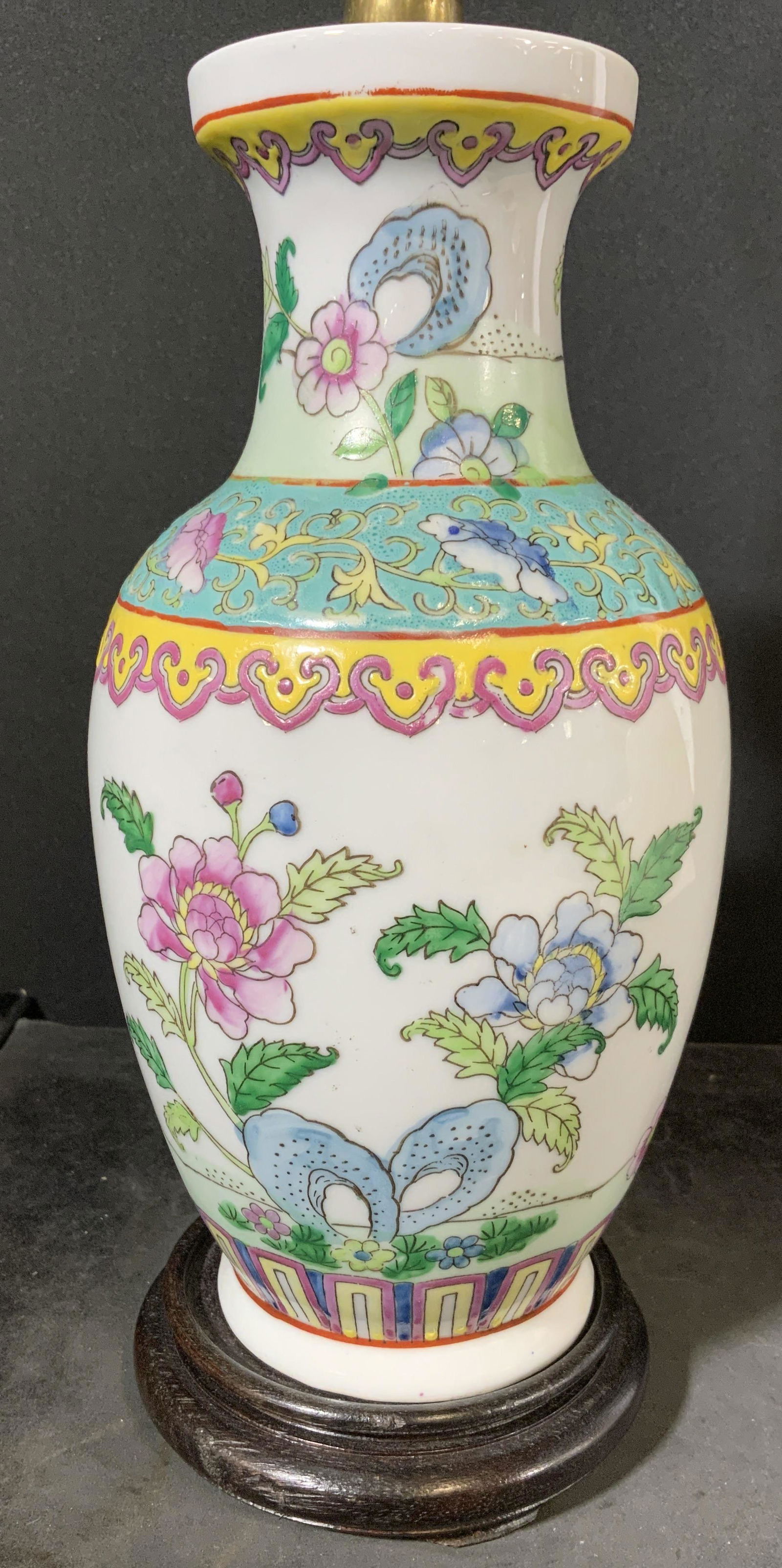 Asian Style Ceramic Tabletop Lamp (1 of 7)