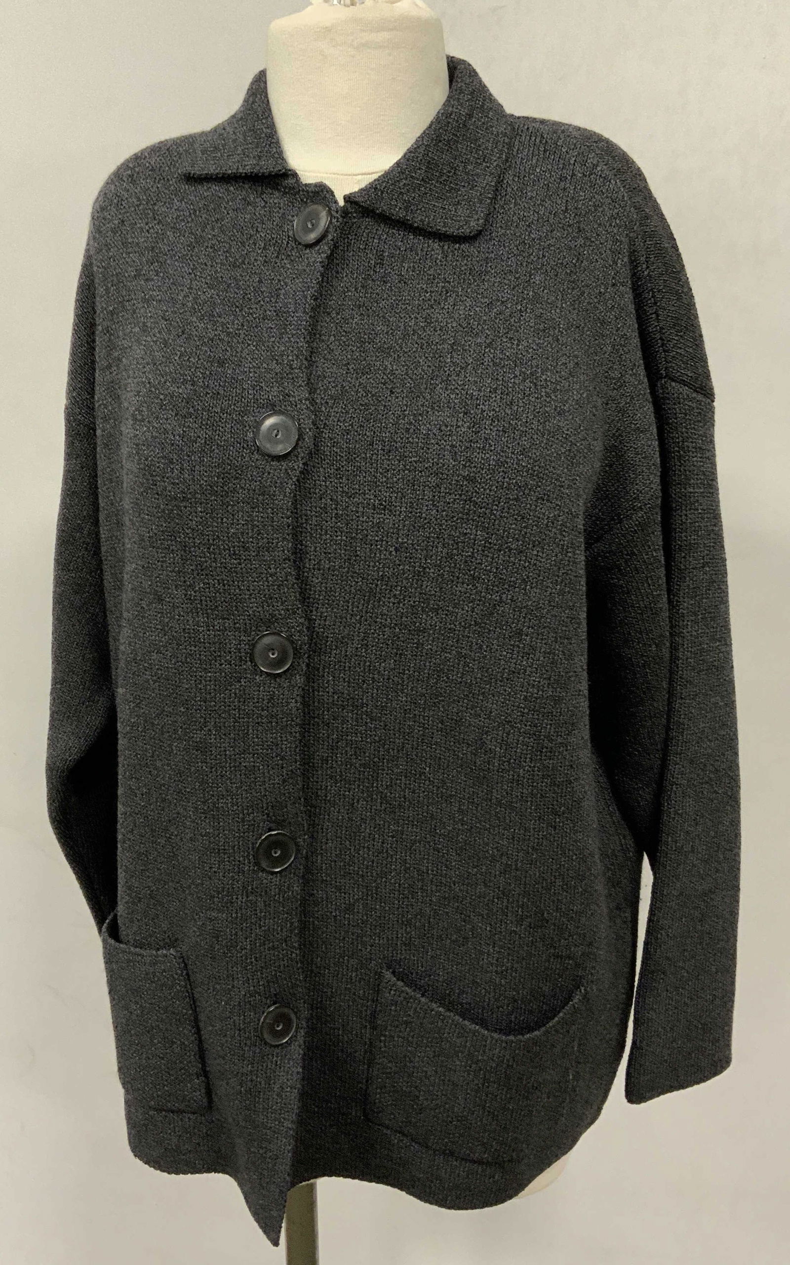 Lot 3 MARGARET OLEARY Sweaters (1 of 7)