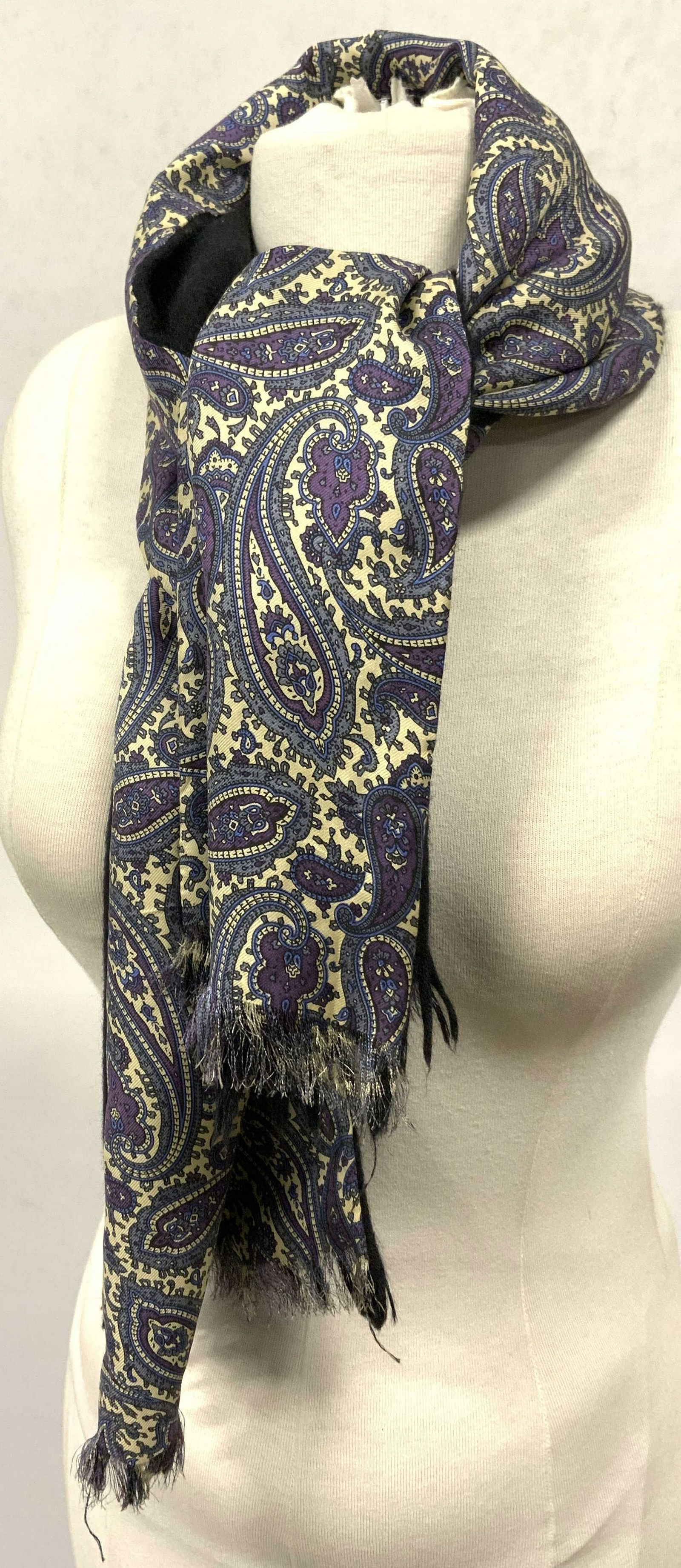 Paisley Patterned Scarf (1 of 6)