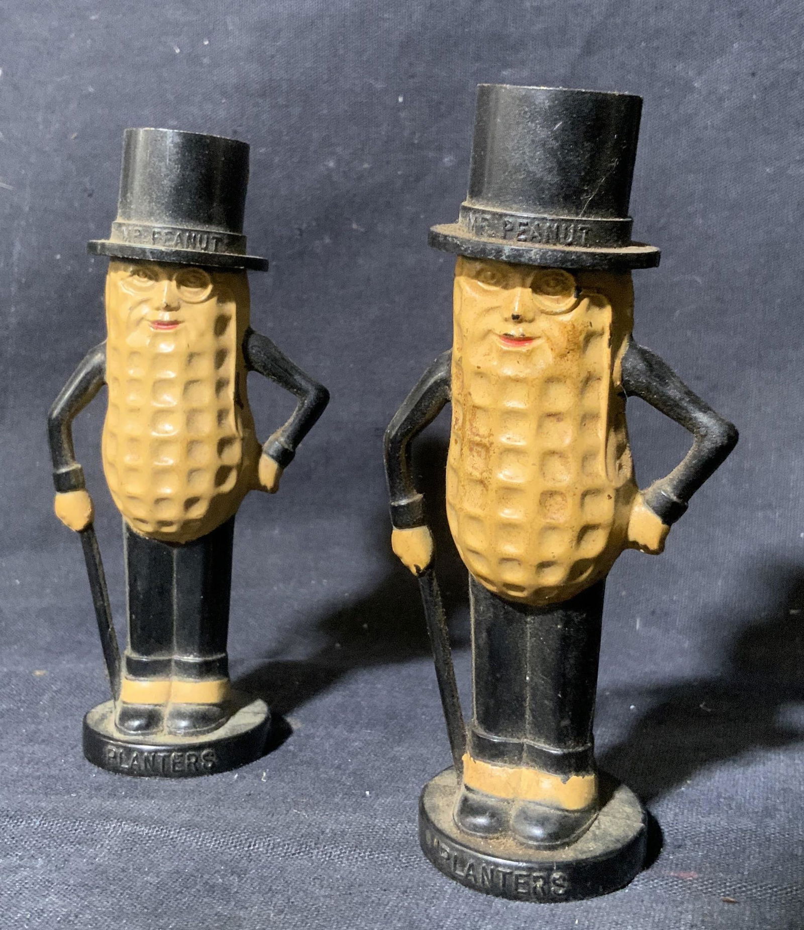 Collectible Mr.Peanuts Salt & Paper Shaker (1 of 6)