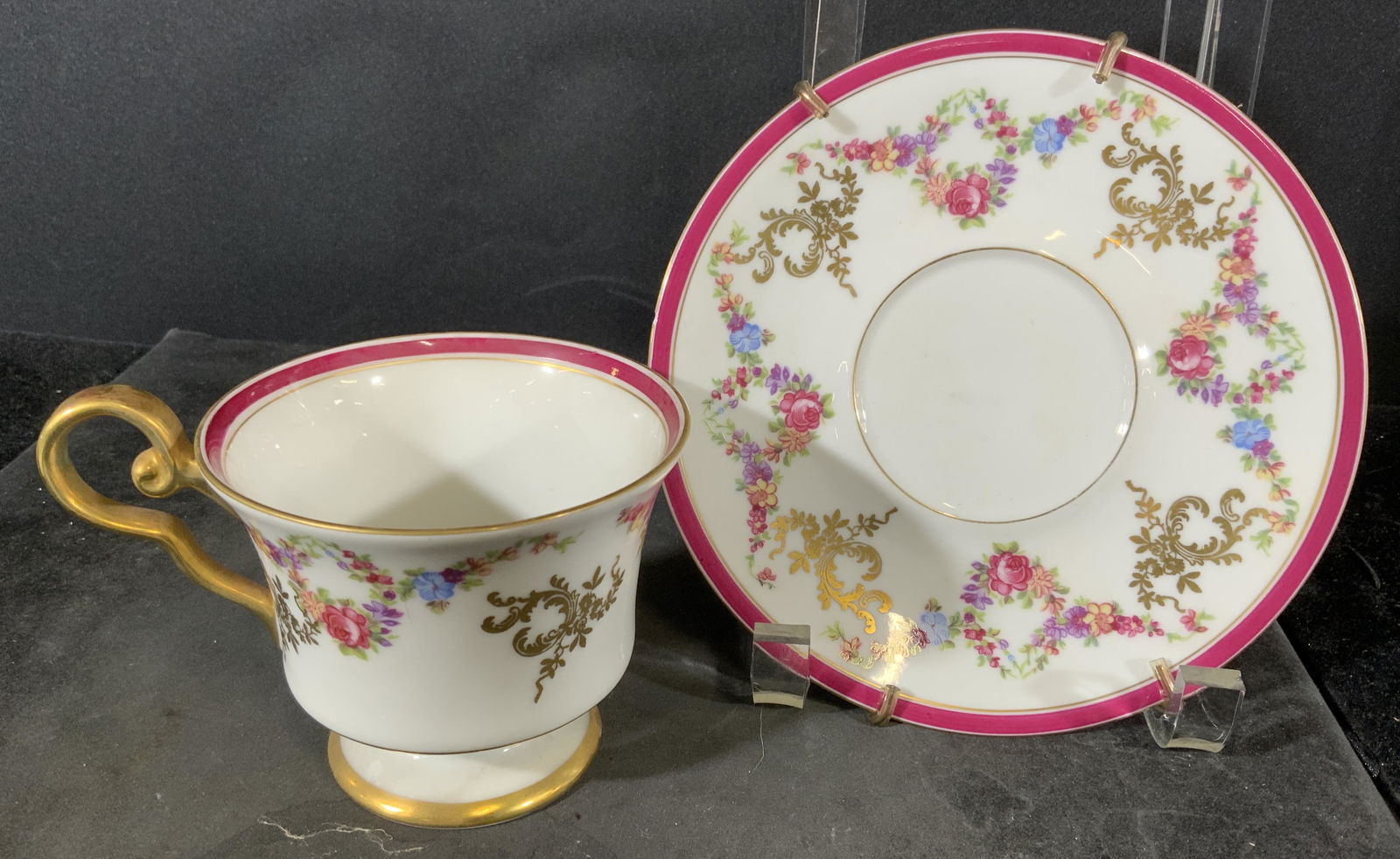 Lot 2 Ceramic Tea Cup & Saucer (1 of 5)