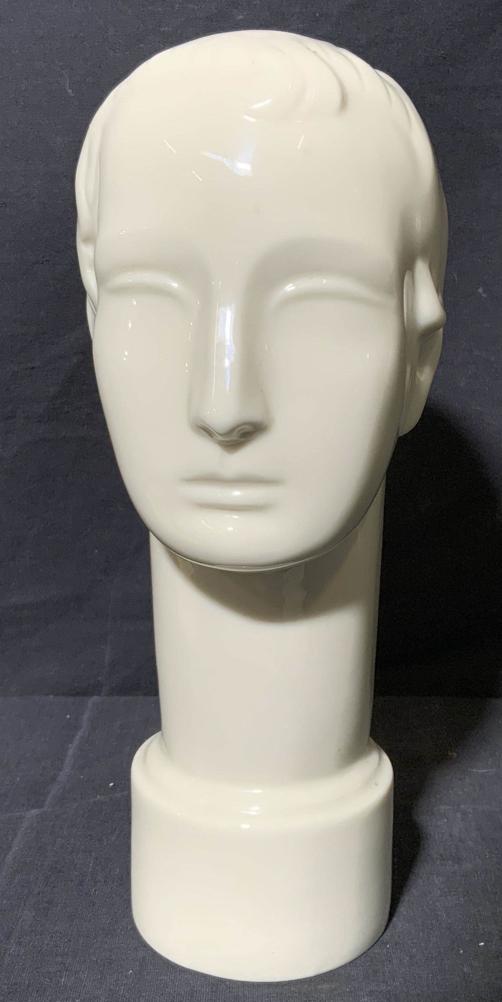 Lenox Ceramic White Toned Bust (1 of 9)