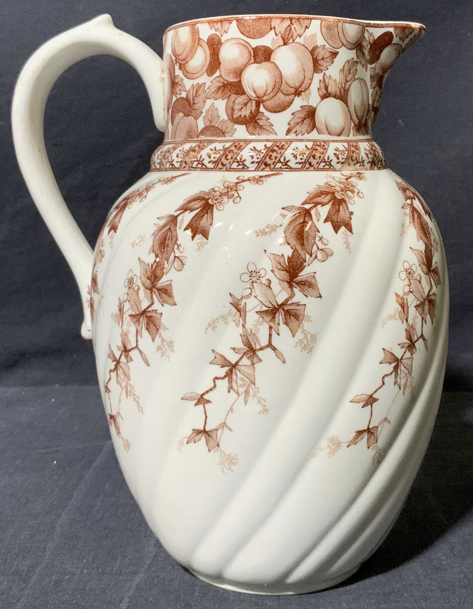 WINDSOR RIDGWAVE Ceramic Pitcher (1 of 9)