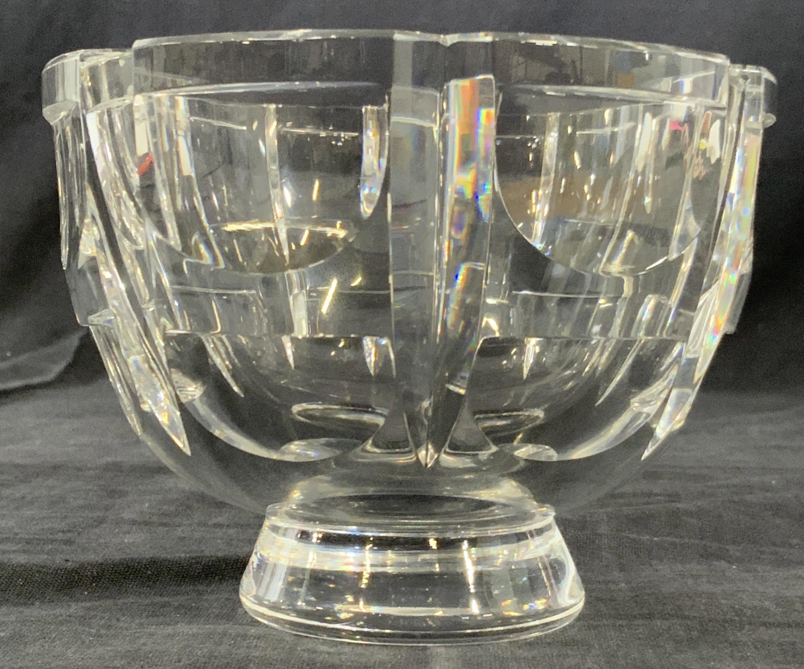 Signed ORREFORS Thick Cut Crystal Bowl (1 of 8)