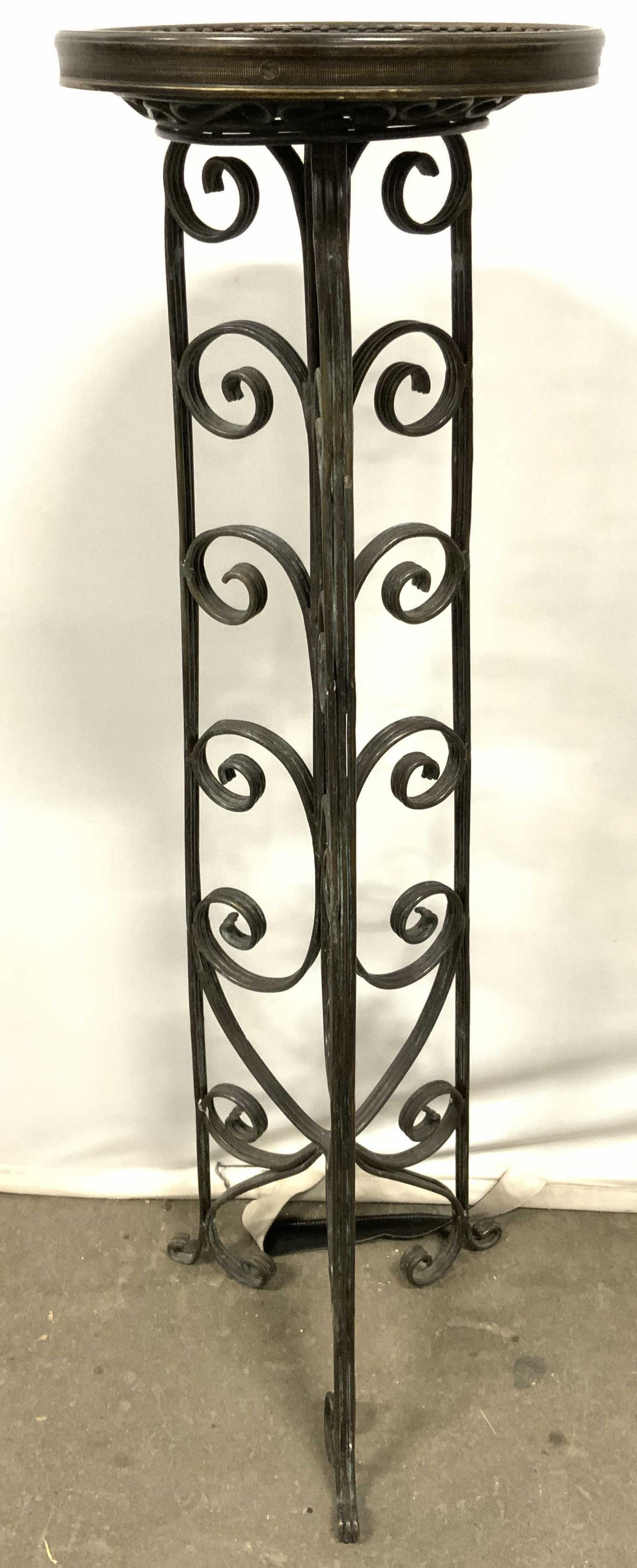 Brass Top Pedestal W Curled Metal Legs (1 of 9)