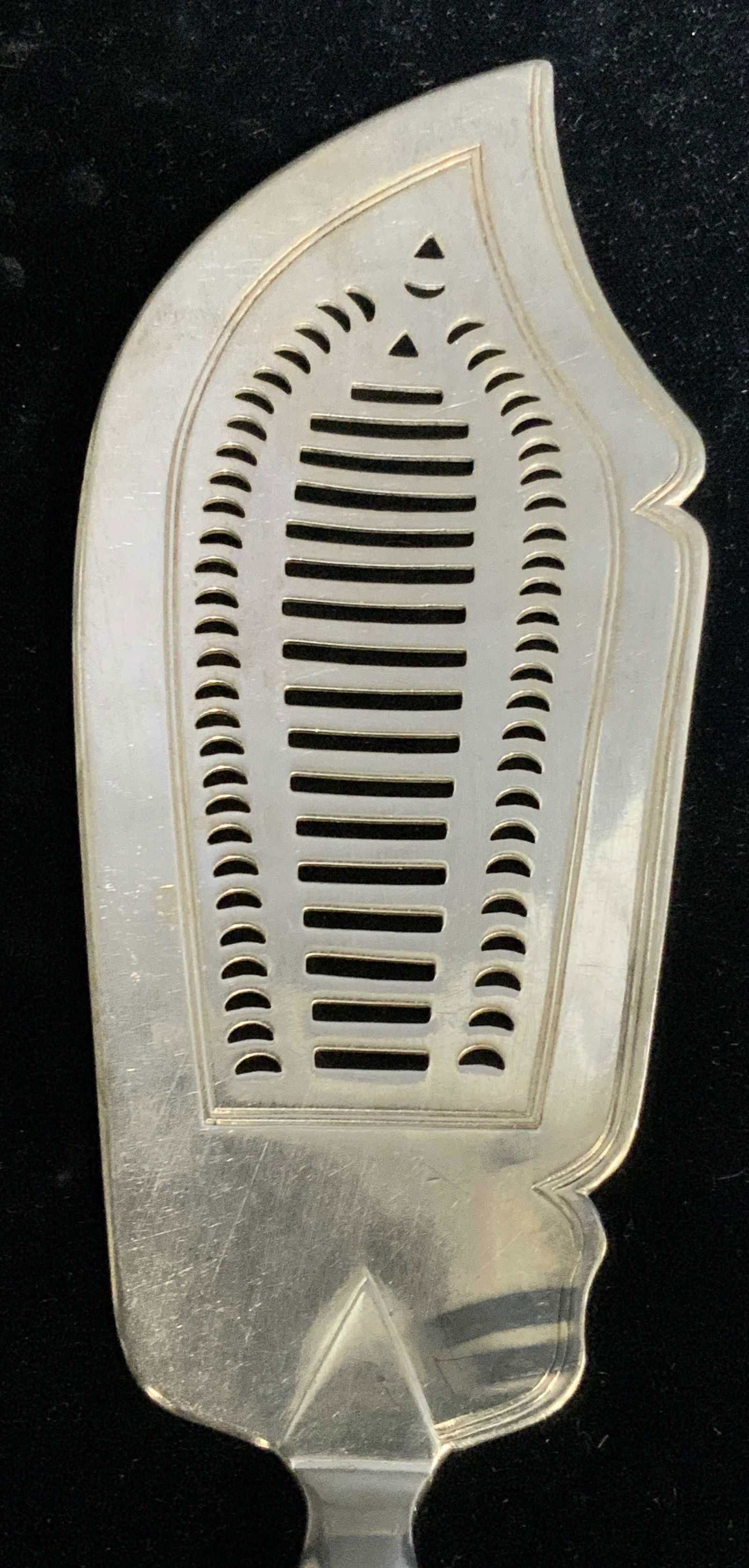 Vintage Silver Plated Fish Server (1 of 8)