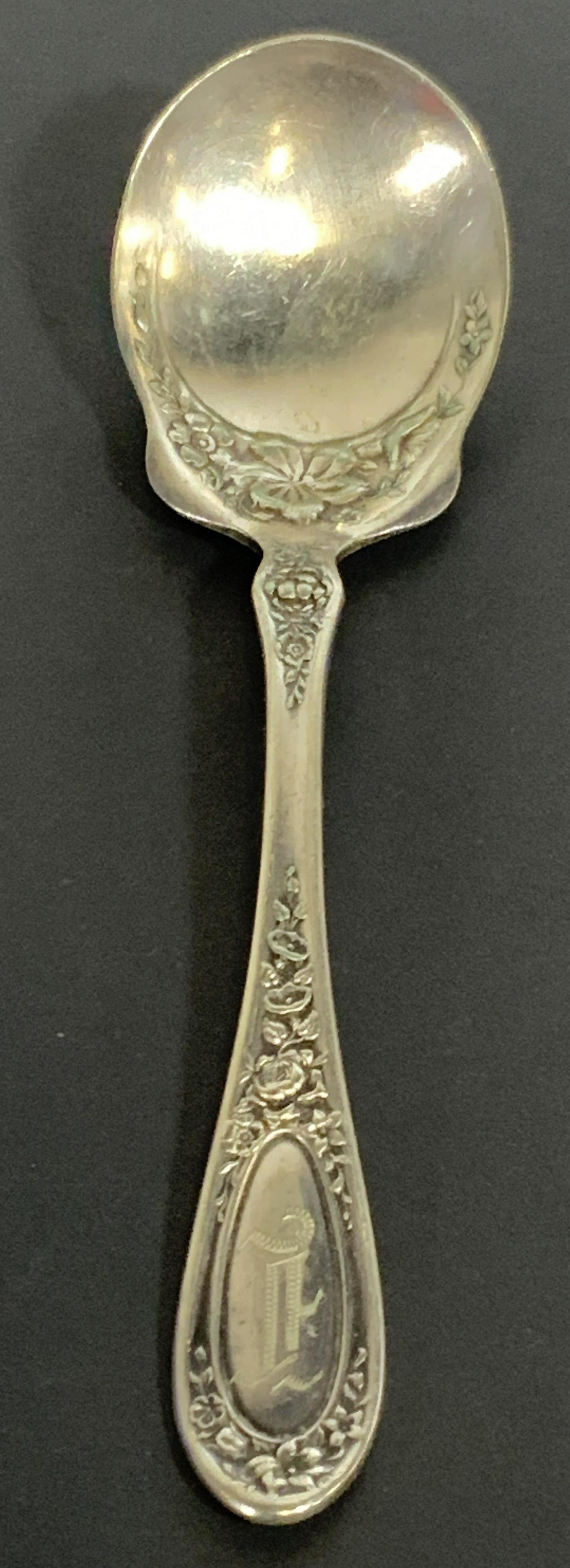 Vintage R.Wallace Silver Plated Spoon (1 of 8)