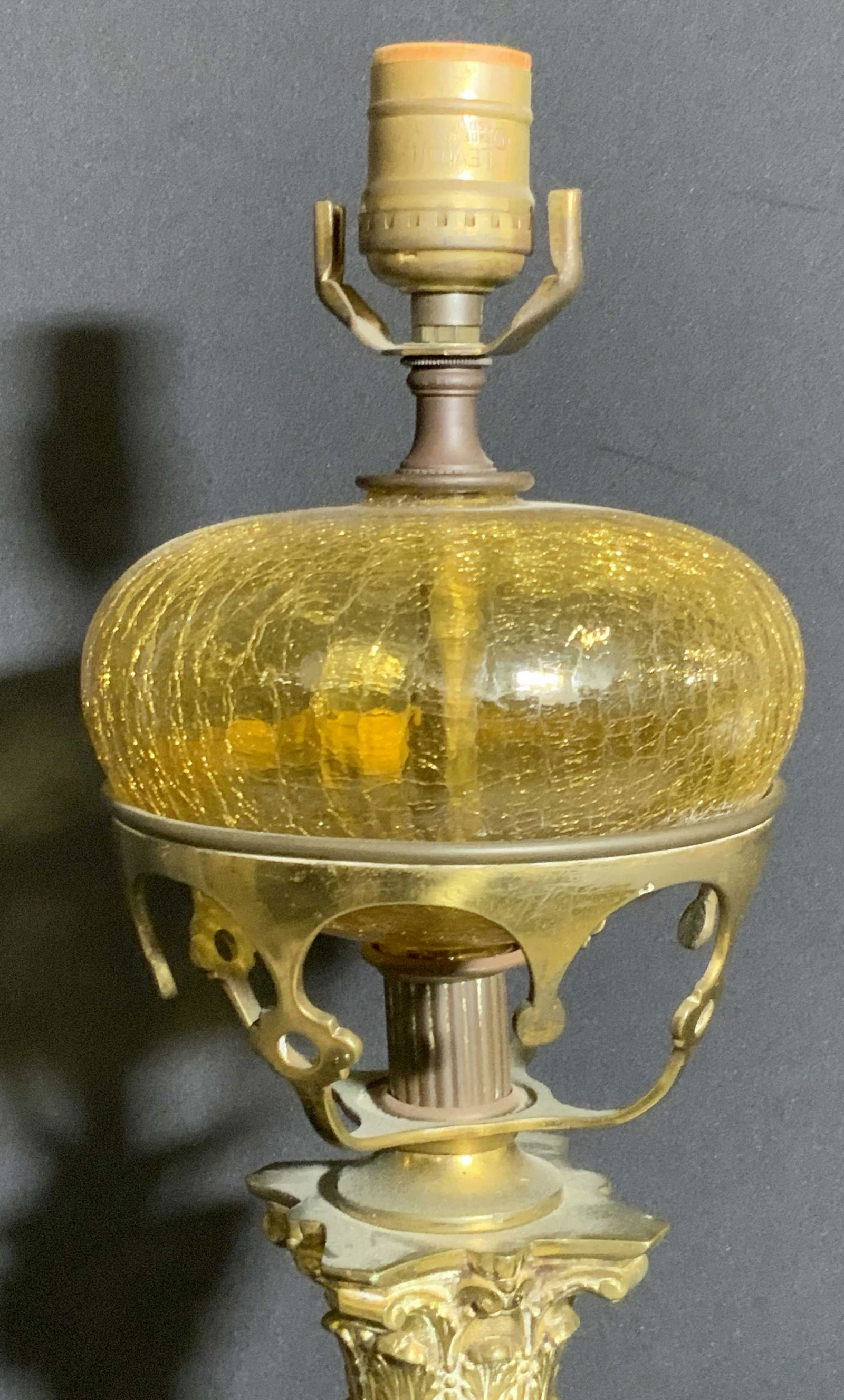 Vintage Art Glass Greek Column Brass Lamp (1 of 14)
