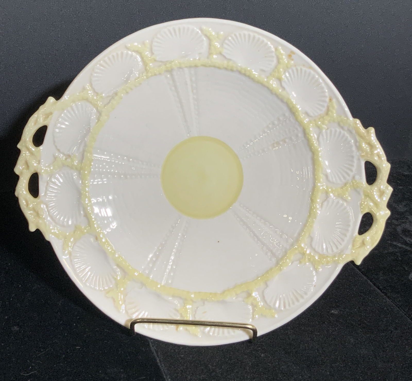 Vtg BELLEEK Irish Lusterware Porcelain Shell Plate (1 of 10)
