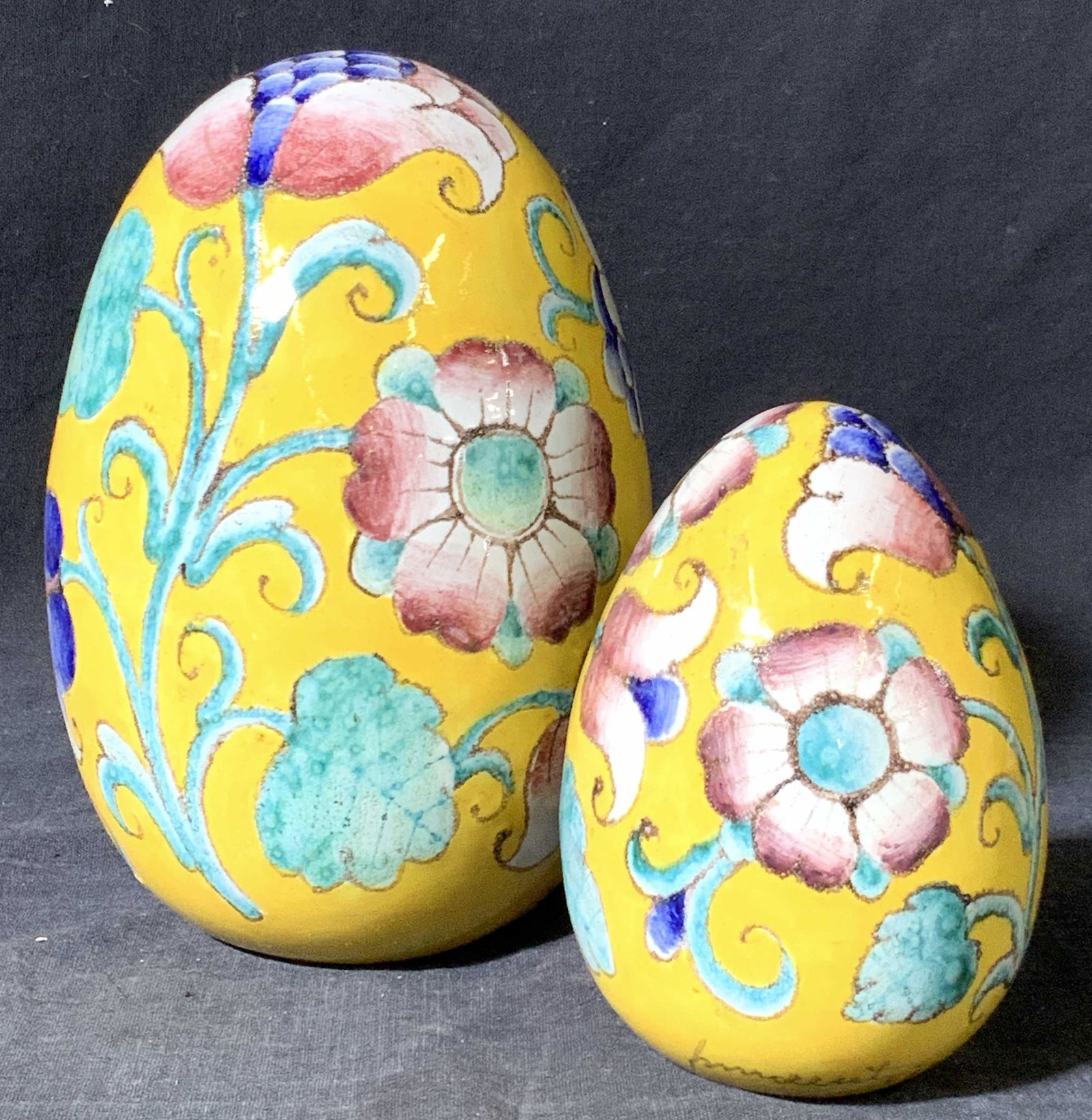 ALANES GARDEN Italian Porcelain Eggs, Italy (1 of 10)