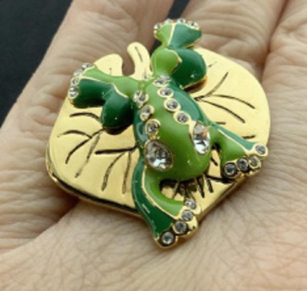 Kate Spade Signed Enamel Frog Ring (1 of 7)