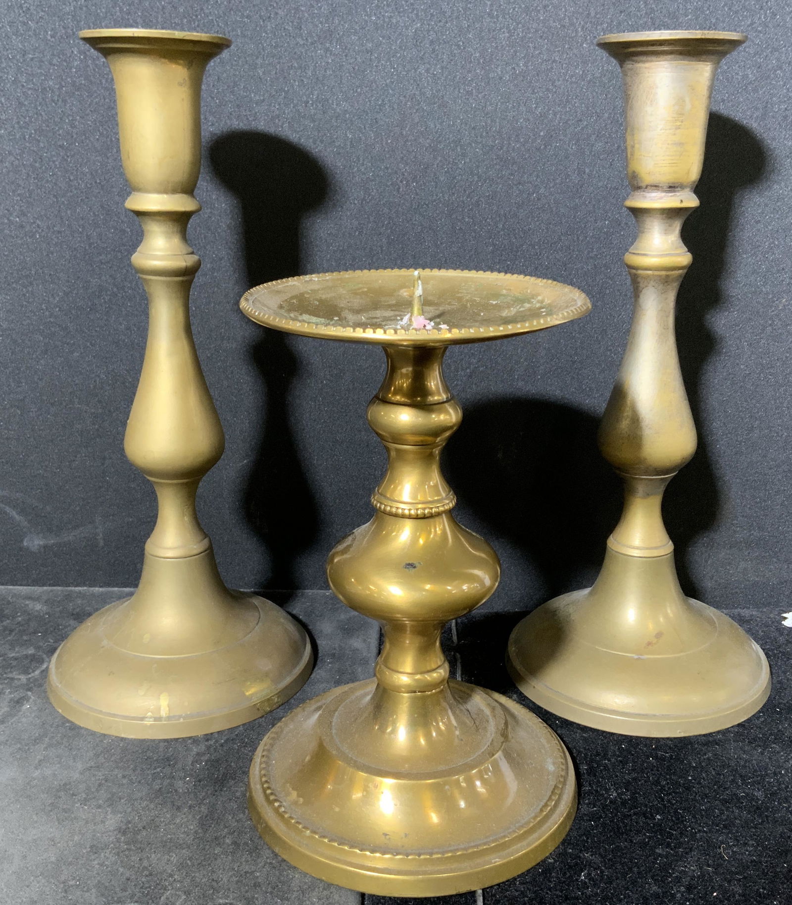 Lot 3 Vintage Brass Candlestick Holders (1 of 6)