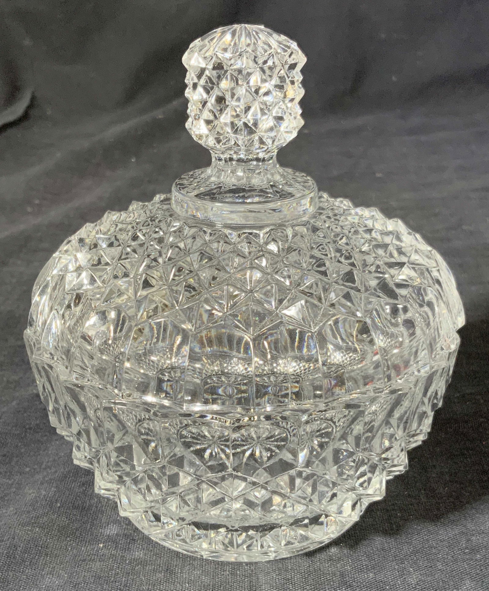 Vintage Hand Cut Crystal Lidded Sugar Bowl (1 of 9)