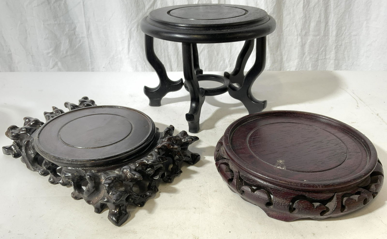 Lot 3 Vintage Carved Asian Wooden Pedestals (1 of 8)