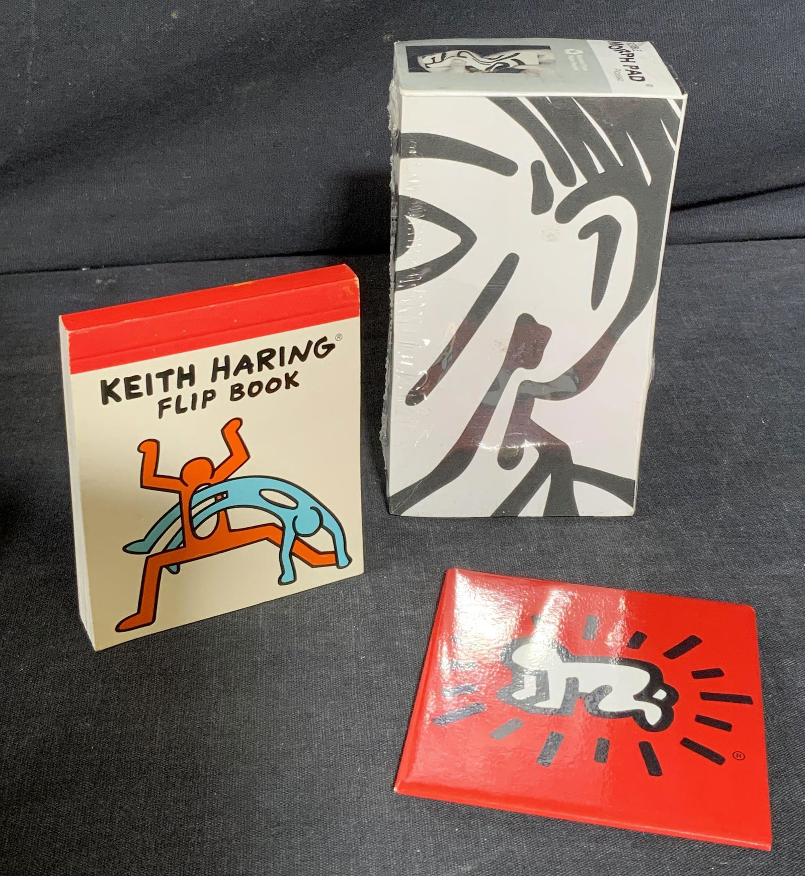 Lot 3 Tabletop Artist Memorabilia Toys (1 of 5)