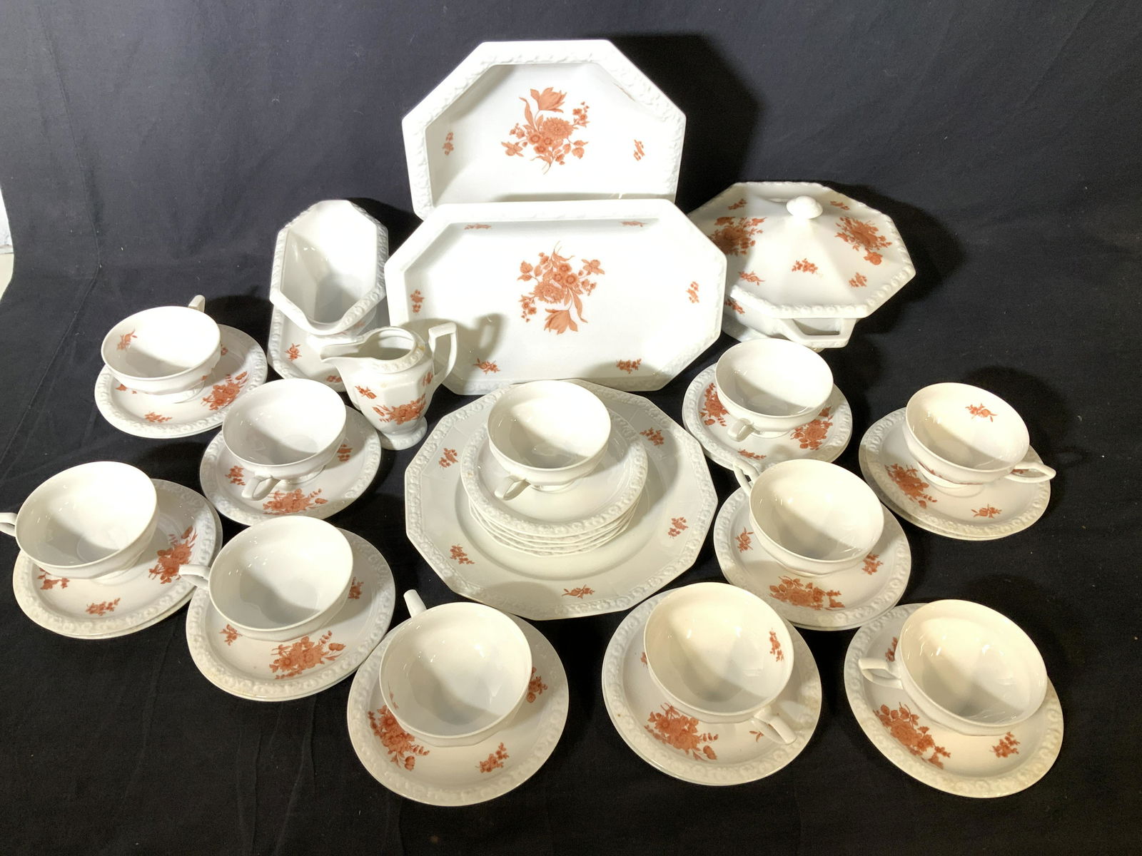 ROSENTHAL ‘Maria’ Chinaware Partial Set 42, GER (1 of 12)