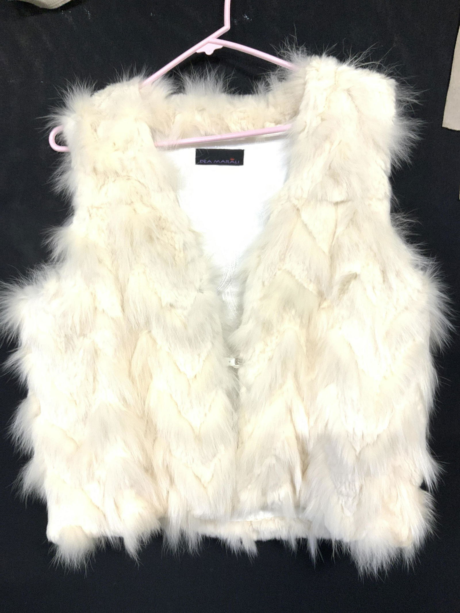 DEA MARALI Rabbit & Fox Fur Luxury Vest (1 of 7)