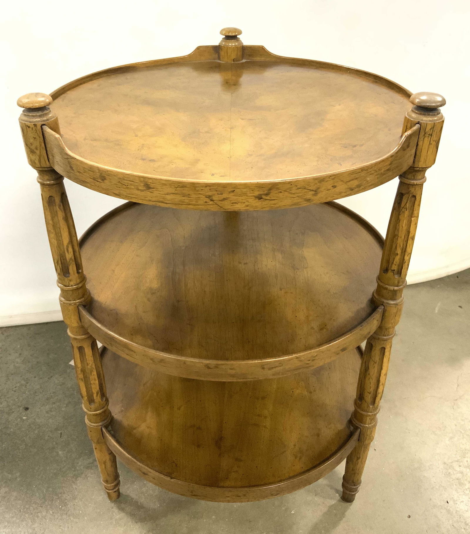 Vntg DREXEL HERITAGE Round Tri Level Side Table (1 of 9)