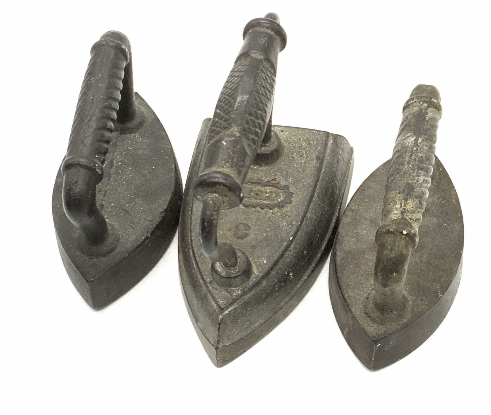 Lot 3 Antique Cast Iron Sad Irons, OFER & More (1 of 9)