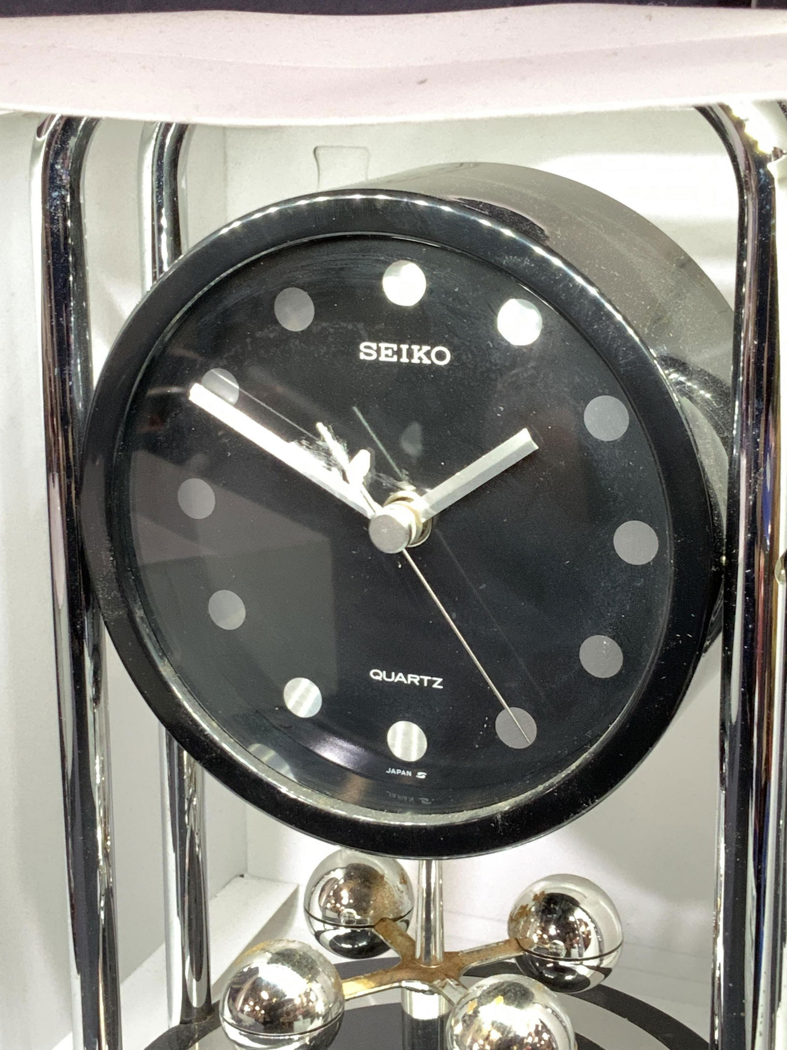 SEIKO Quartz Movement Table Clock with Chrome (1 of 7)