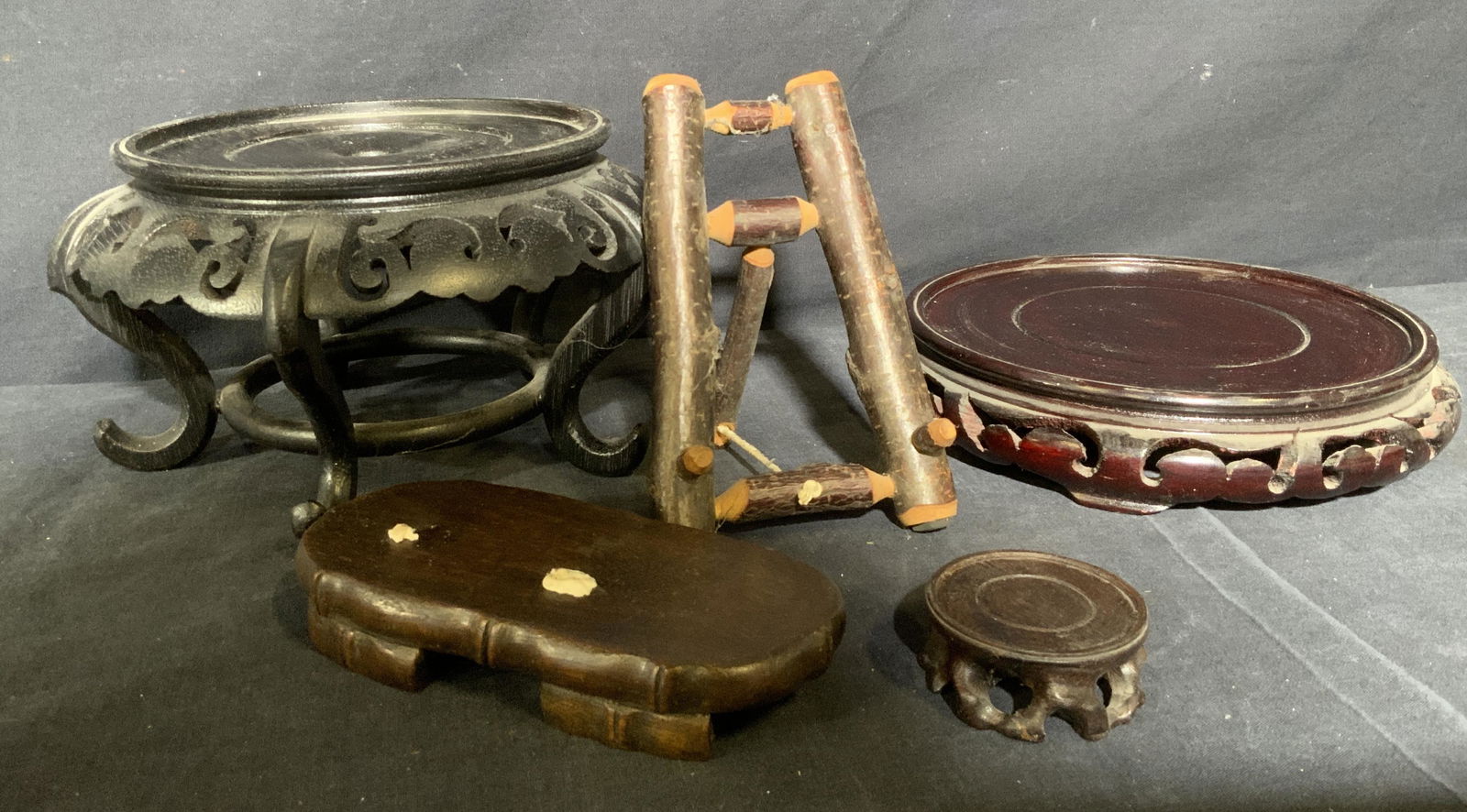 Lot of Wooden Display Stand (1 of 4)