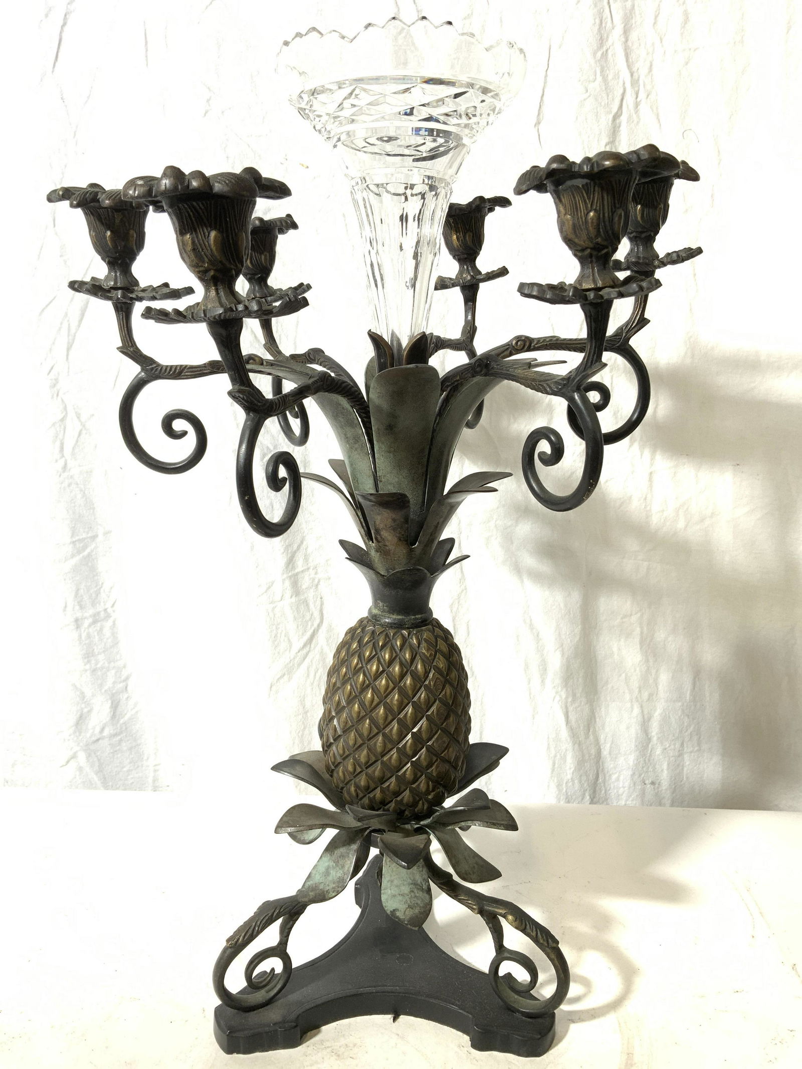 Vntg 6 Arm Iron & Metal Pineapple Candelabra (1 of 8)
