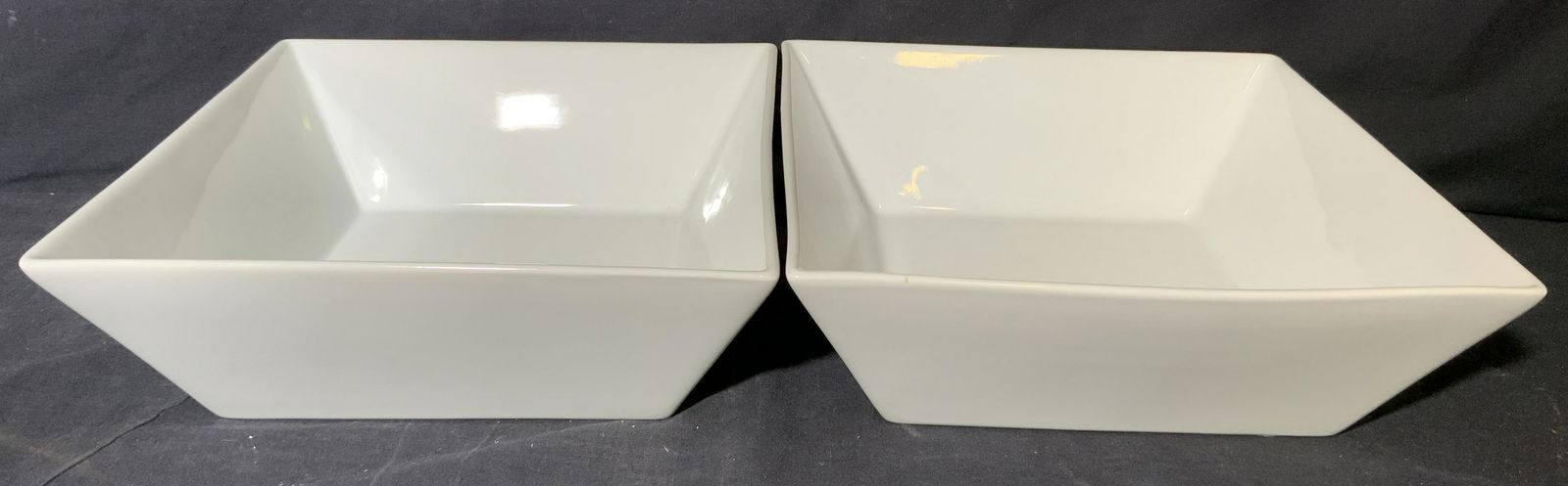 Pair CRATE AND BARREL Square Centerpiece Bowls (1 of 7)