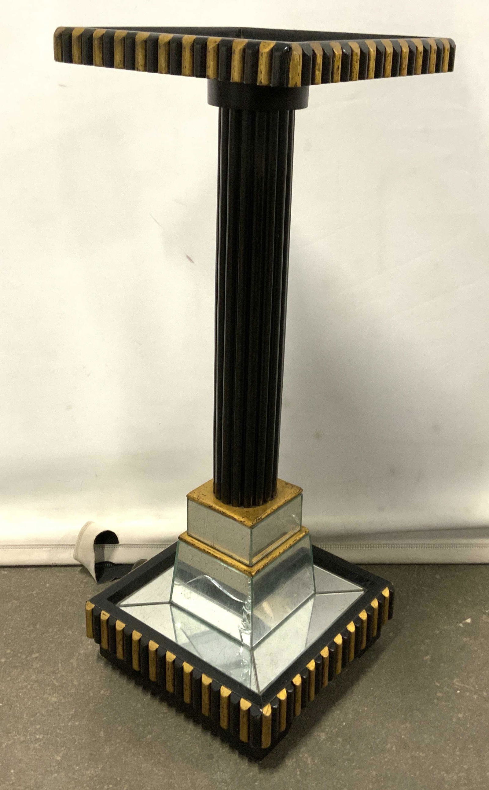 LILLIAN AUGUST City Club Martini Table (1 of 6)