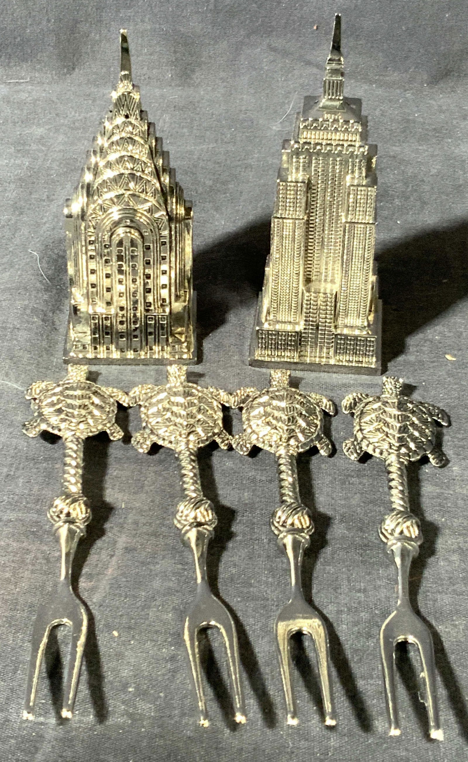 Group Lot 6 Silver Toned Kitchen Accessories (1 of 8)