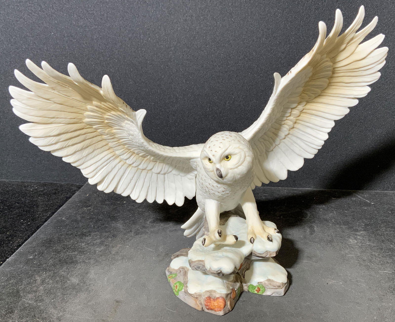 Hand Painted LENOX Snowy Owl Figural (1 of 9)