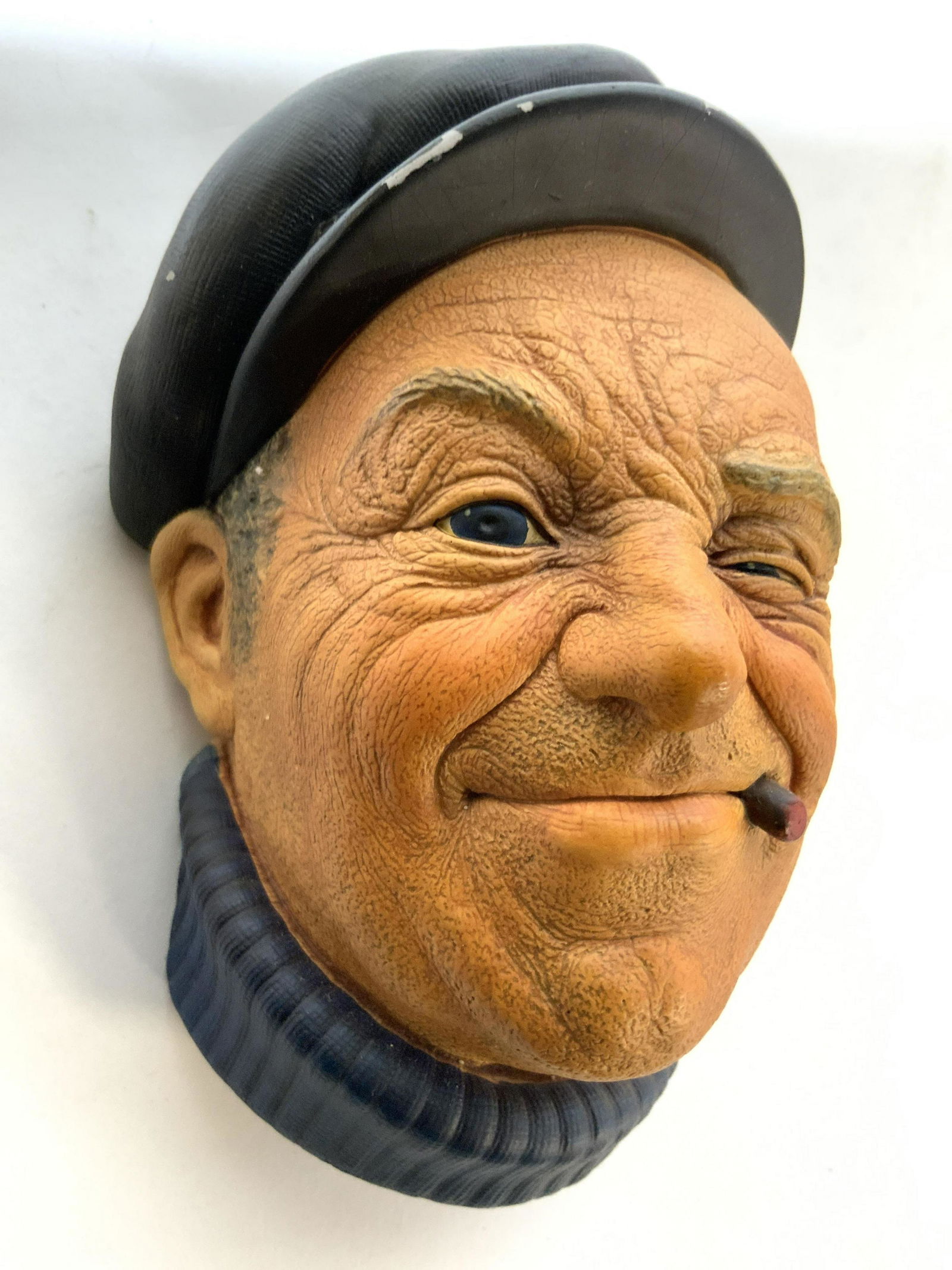 BOSSONS England Boatman Head w Cigar (1 of 6)