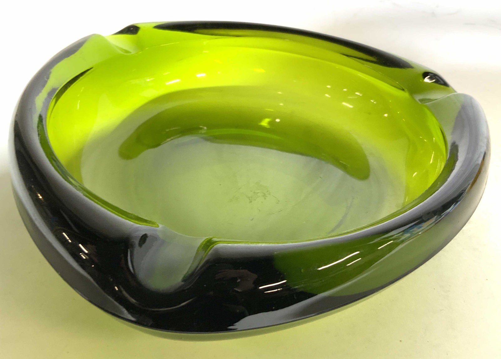 Vintage Art Glass Green Vessel: Bowl, ashtray, decorative accessory, collectible vintage glassware, measures 9 by 9 inches ht app 2 inches