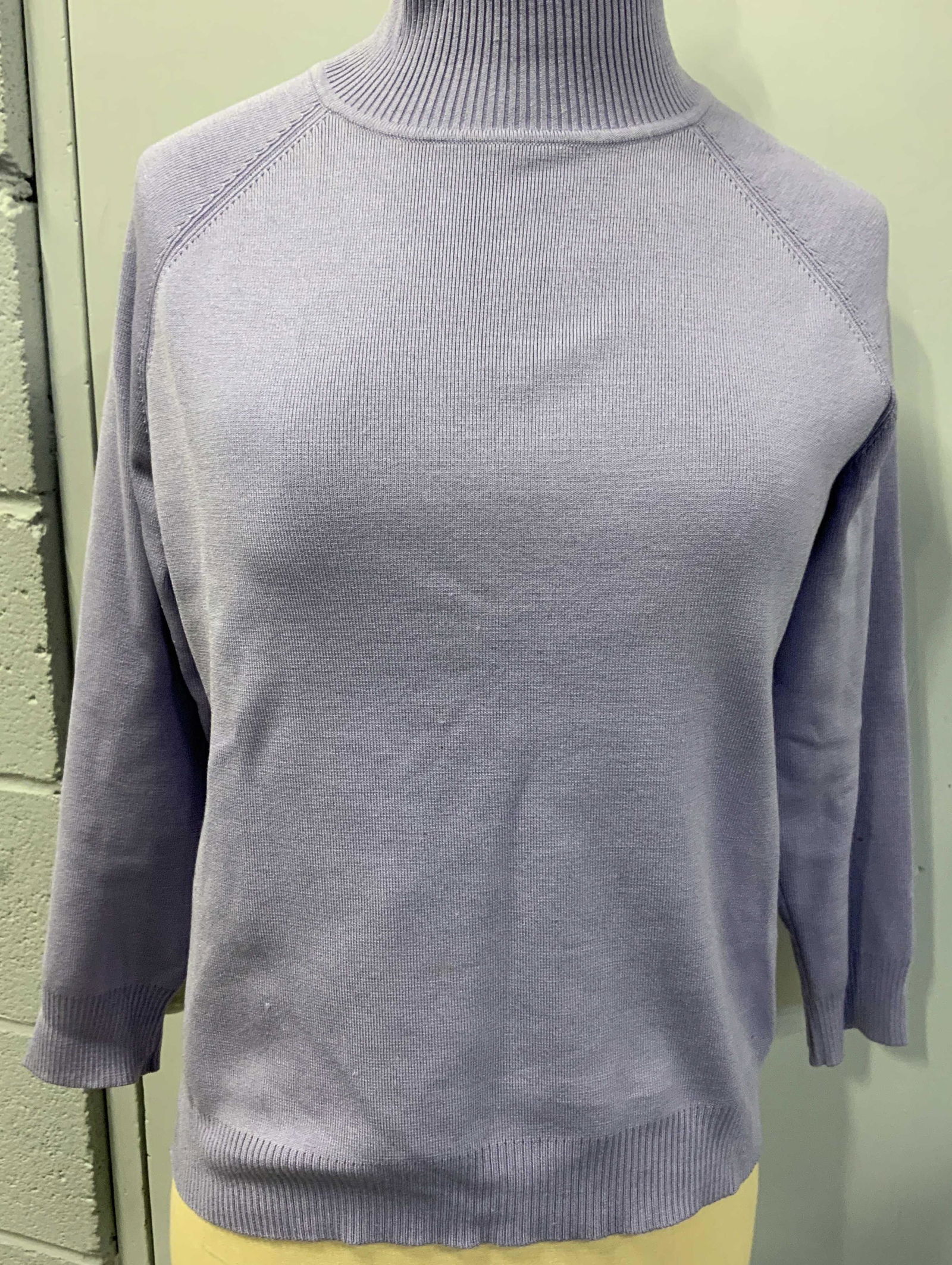 Lot 2 DONCASTER Sweaters (1 of 7)