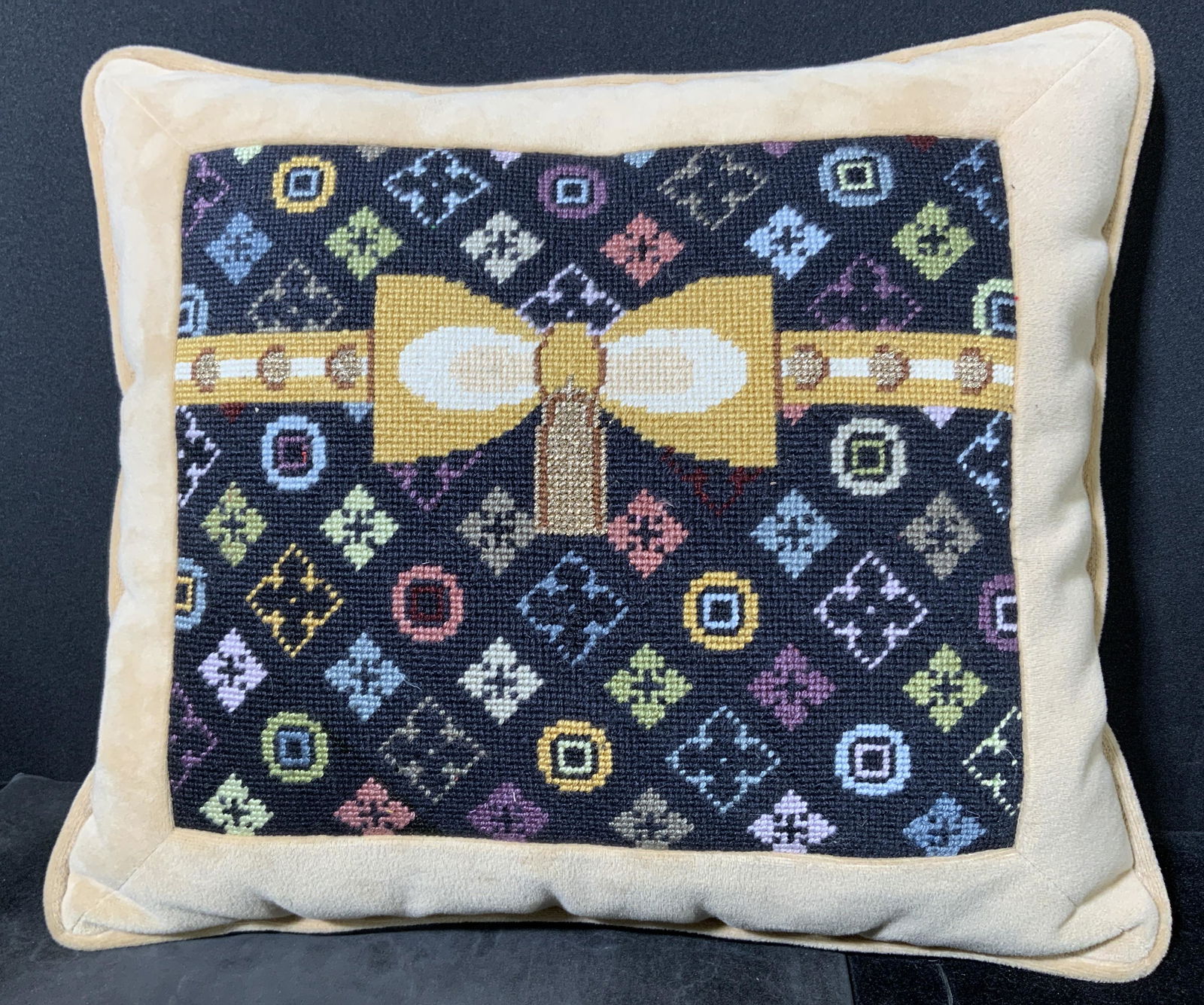 Needlepoint Throw Pillow (1 of 4)