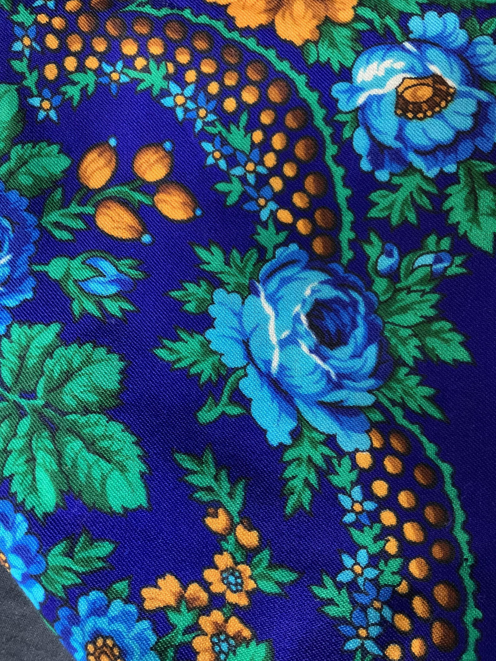 Group Lot 2 Floral Cotton Mixed Scarves (1 of 9)